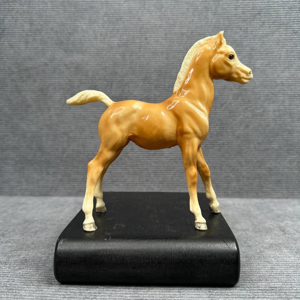 Vintage Breyer Molding Corp Horse Foal Figurine Palomino Standing Model 6 Inch